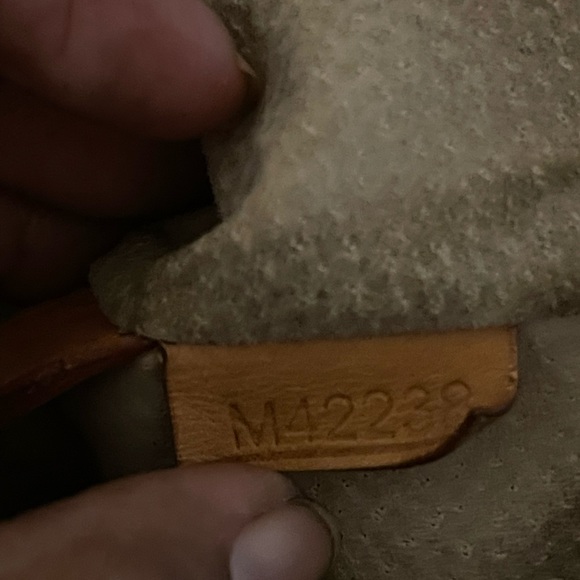 Vintage Authentic Louis Vuitton bucket - Picture 3 of 3